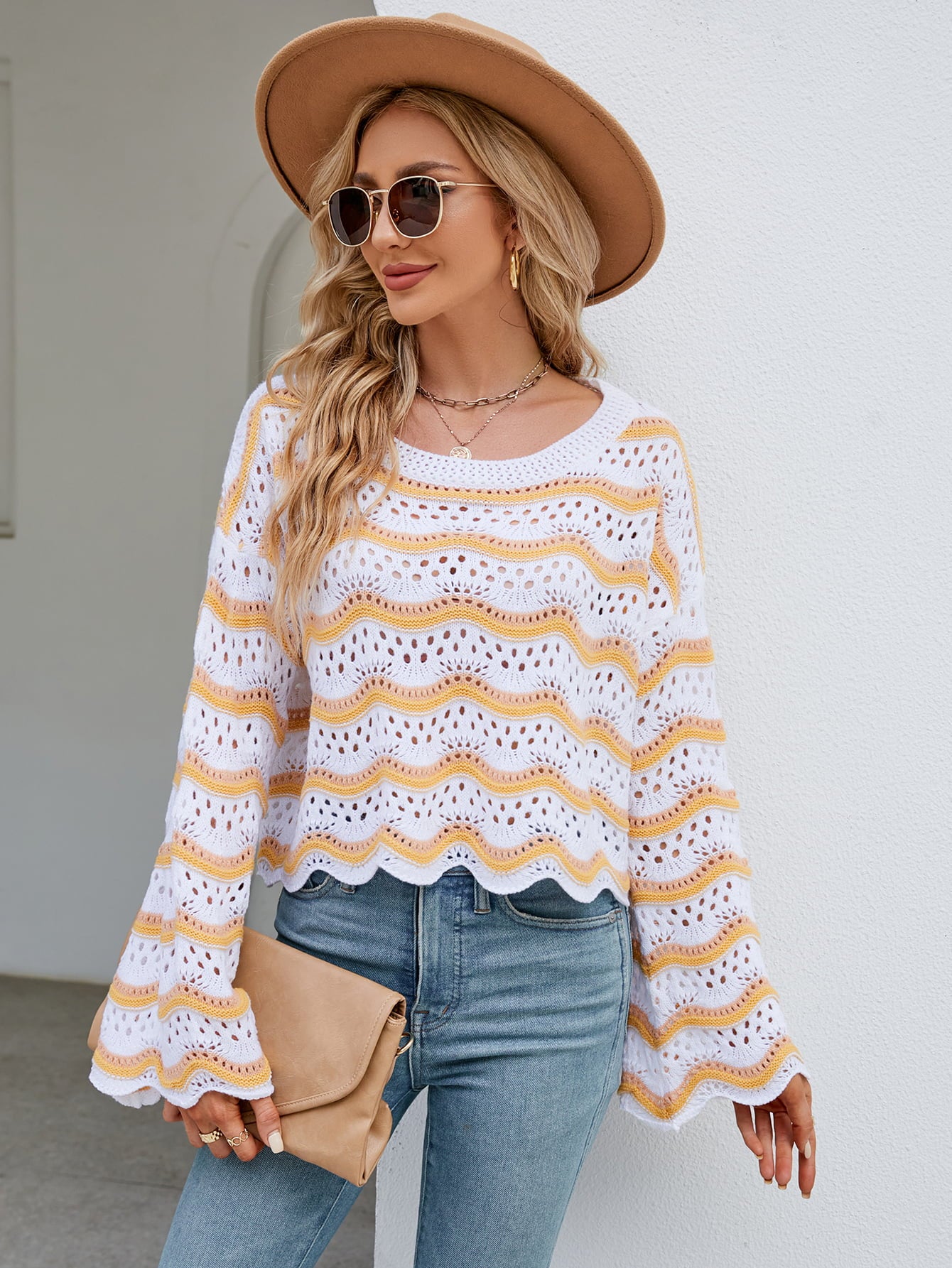 Round Neck Flare Sleeve Knit Top