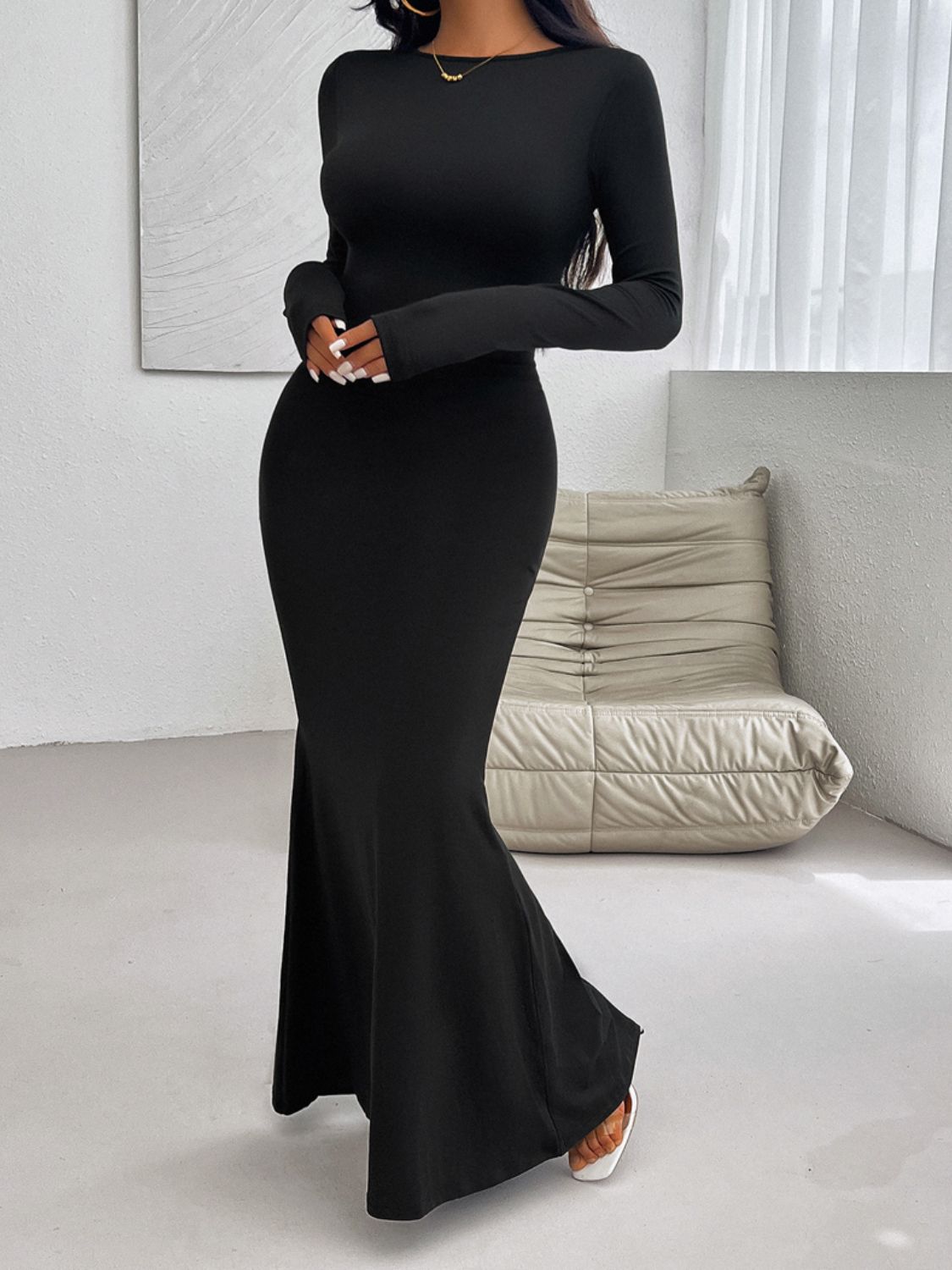 Devine Backless Round Maxi Dress