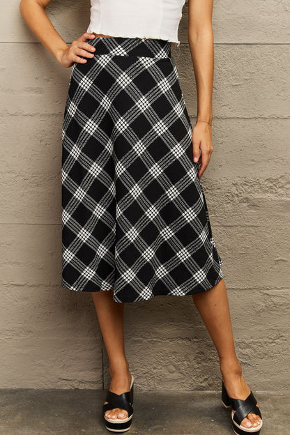 Wide Waistband Skirt