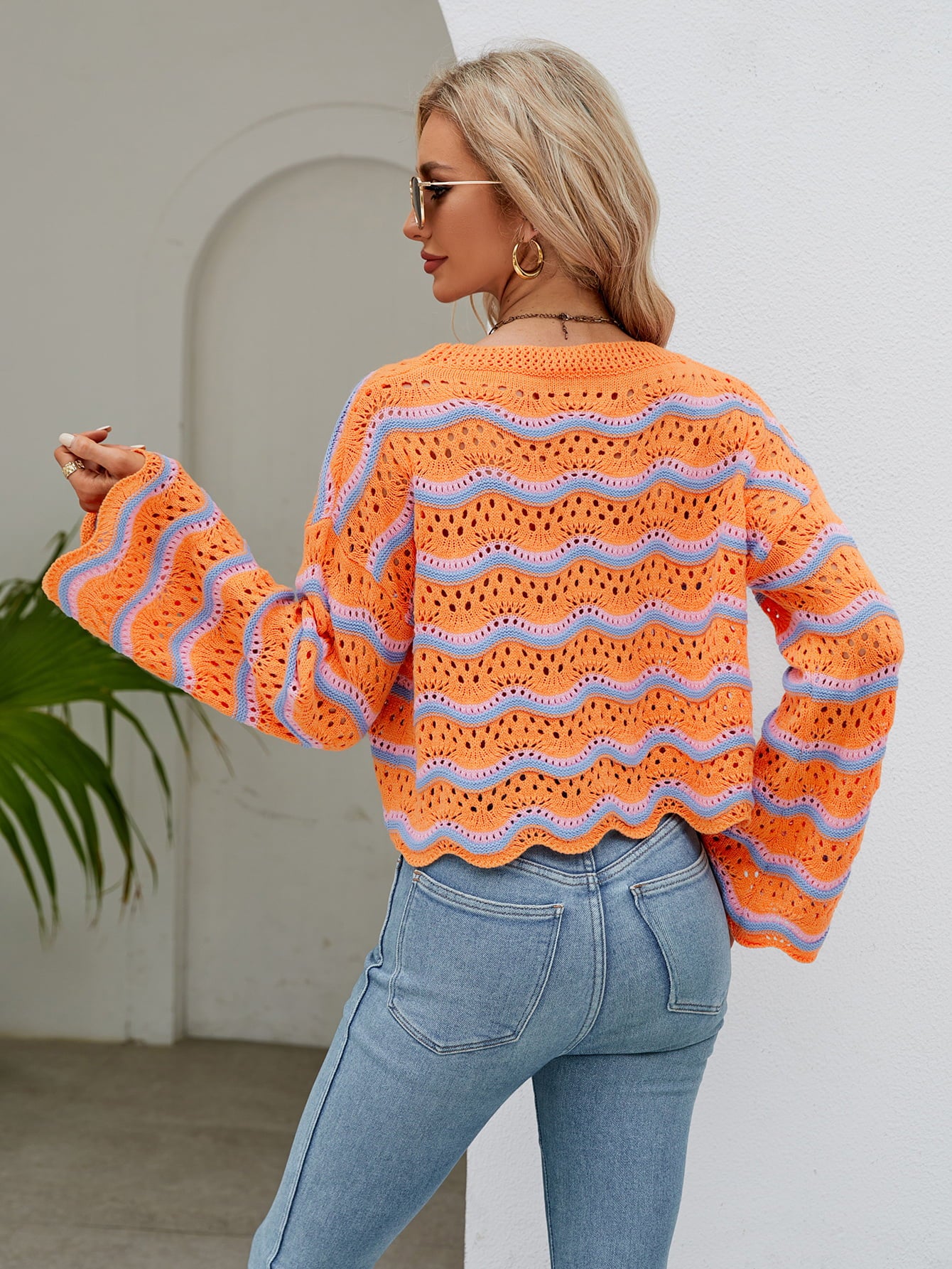 Round Neck Flare Sleeve Knit Top