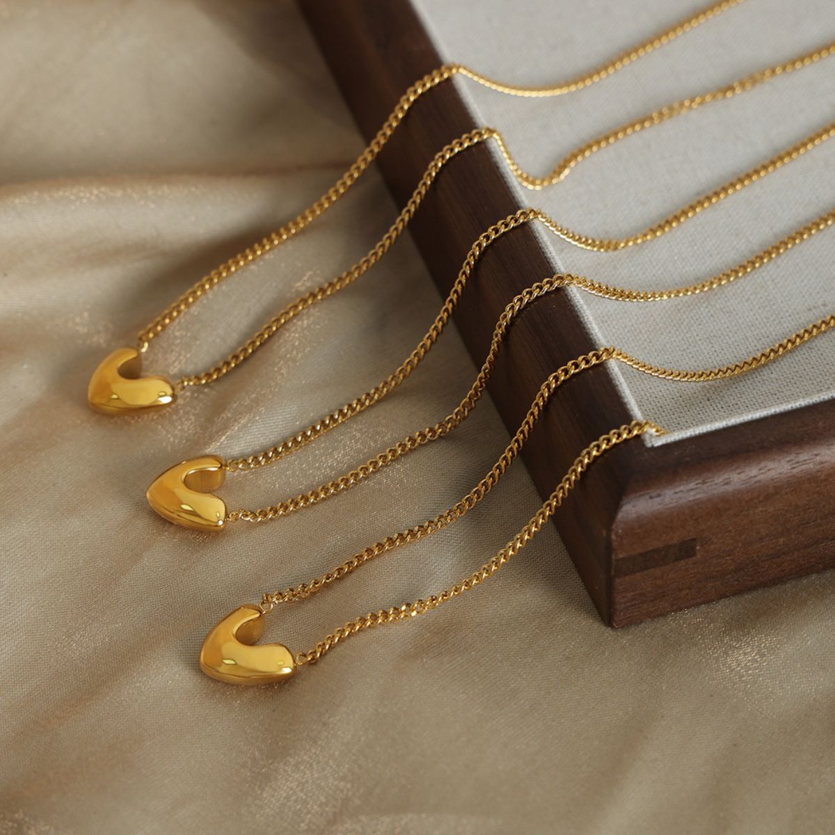 Gold-Plated Heart Pendant Necklace - Elegant Aura Boutique