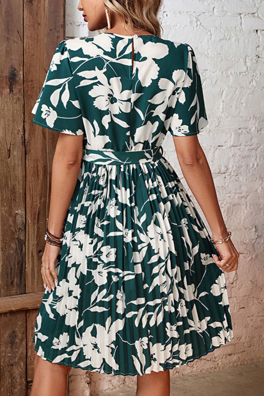 Floral Round Neck Pleated Dress